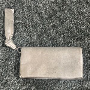 Tory Burch Metallic Silver Wristlet Clutch wallet Valentine’s Day CLUTCH